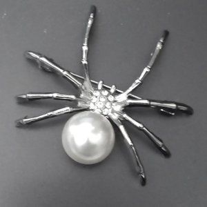 NEW Spider Brooch Faux Pearl Rhinestones Silver tone Metal Versatle to Pendant